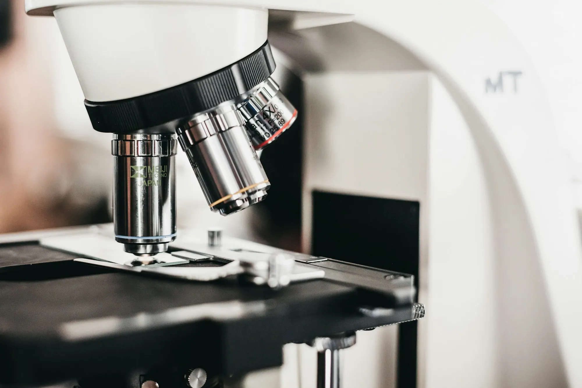 Microscope objectives over a slide